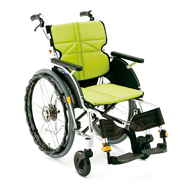 世界の人気ブランド コンパスシーカーKSシリーズ 車椅子 車いす 車イス エアータイヤ 自走 移動 補助 介護 病院 施設 多機能タイプ 