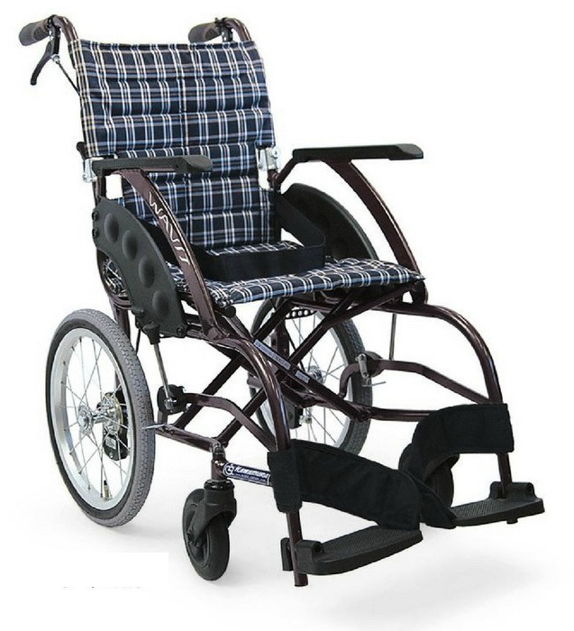 日本未発売 日進医療器 多機能介助型 軽7α NAH-L7α 車椅子 ノーパンク
